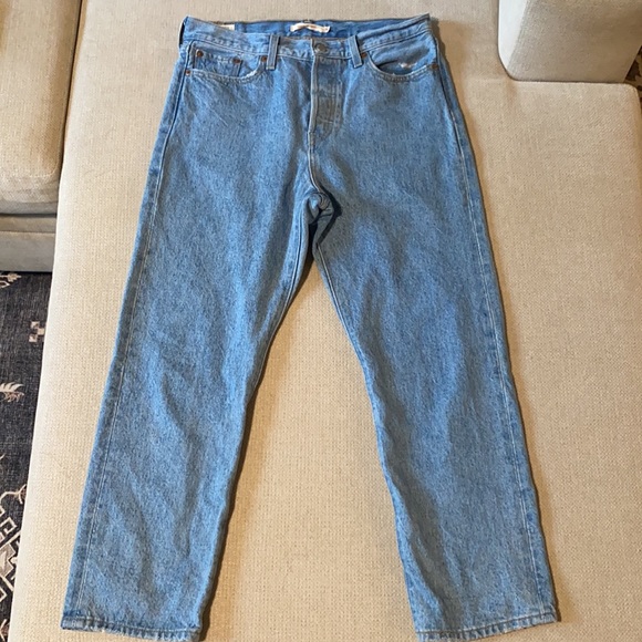 Levi’s Wedgie Straight Jeans - Picture 2 of 4